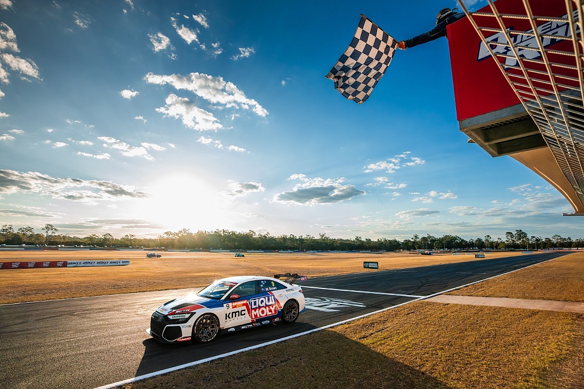 Queensland TCR: Brown storms to round win