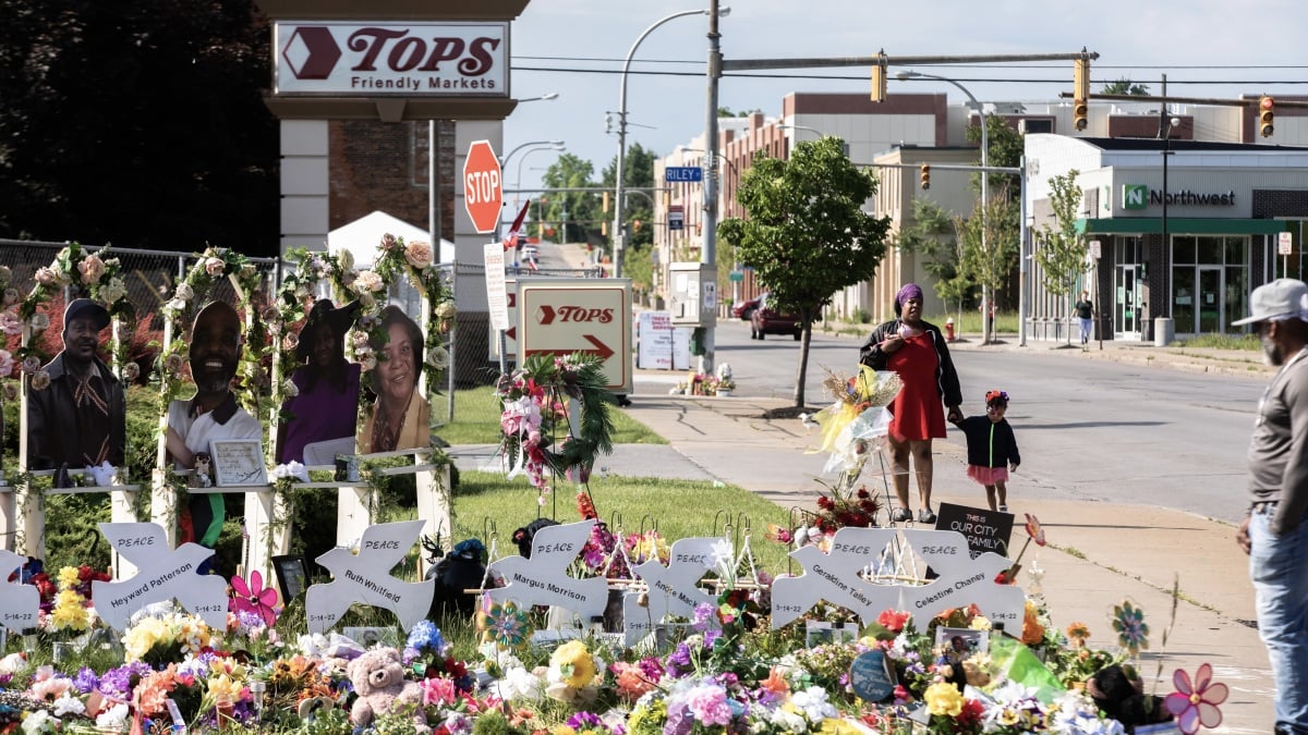 Lawsuit: YouTube and Reddit helped radicalize Buffalo mass shooter