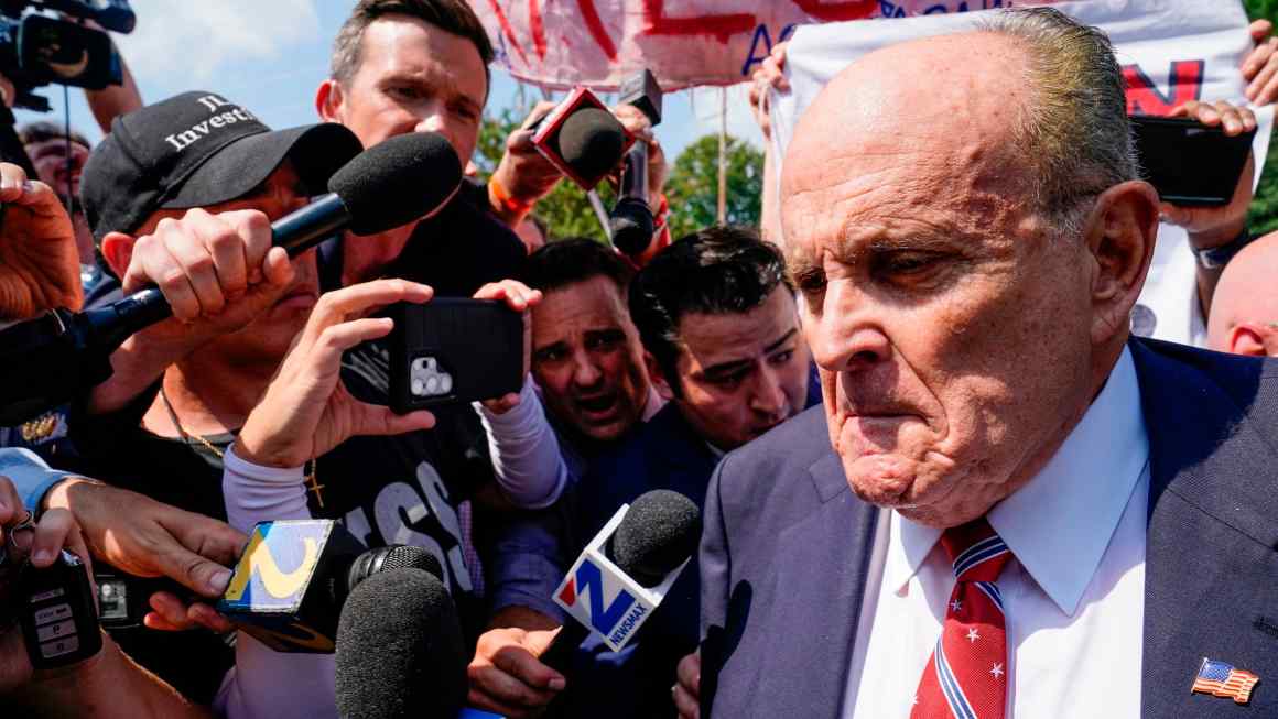 Rudy Giuliani surrenders to Georgia authorities in 2020 election case