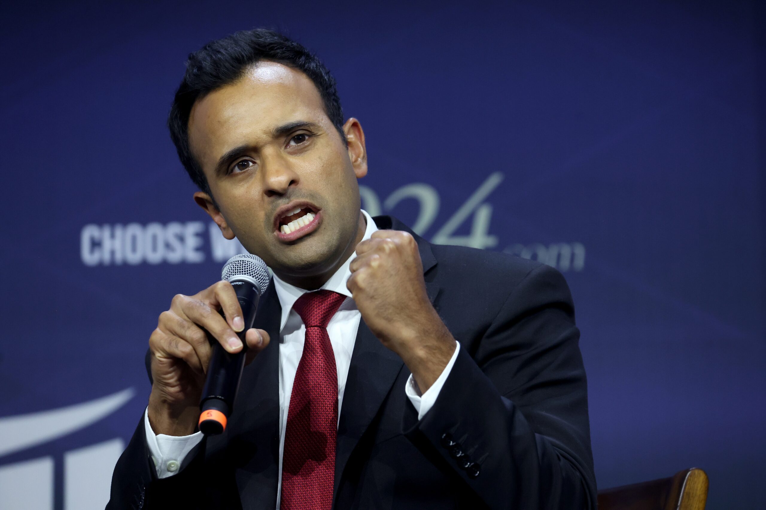 Vivek Ramaswamy, Beelining for the 2024 MAGA Vote, Is Listed As “Unaffiliated”