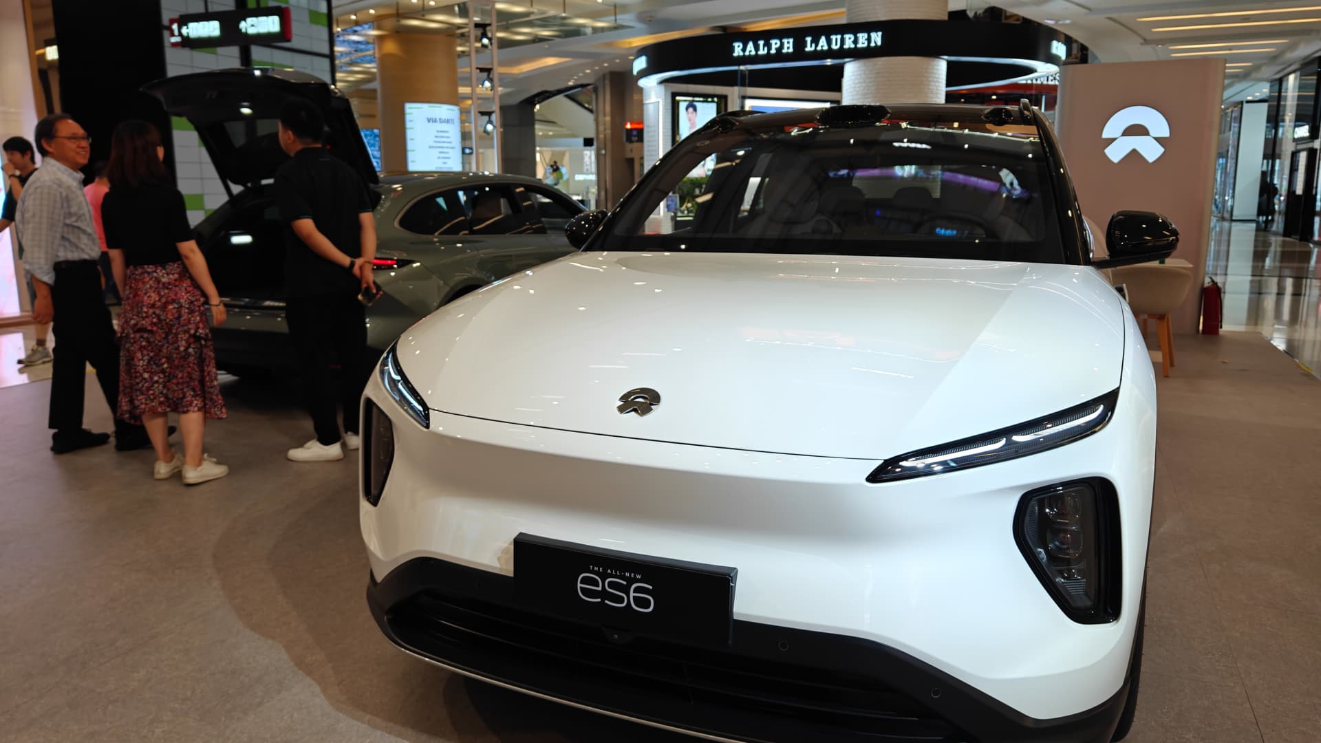 Li Auto reports record deliveries for August; Chinese EV brands on track to hit third-quarter guidance