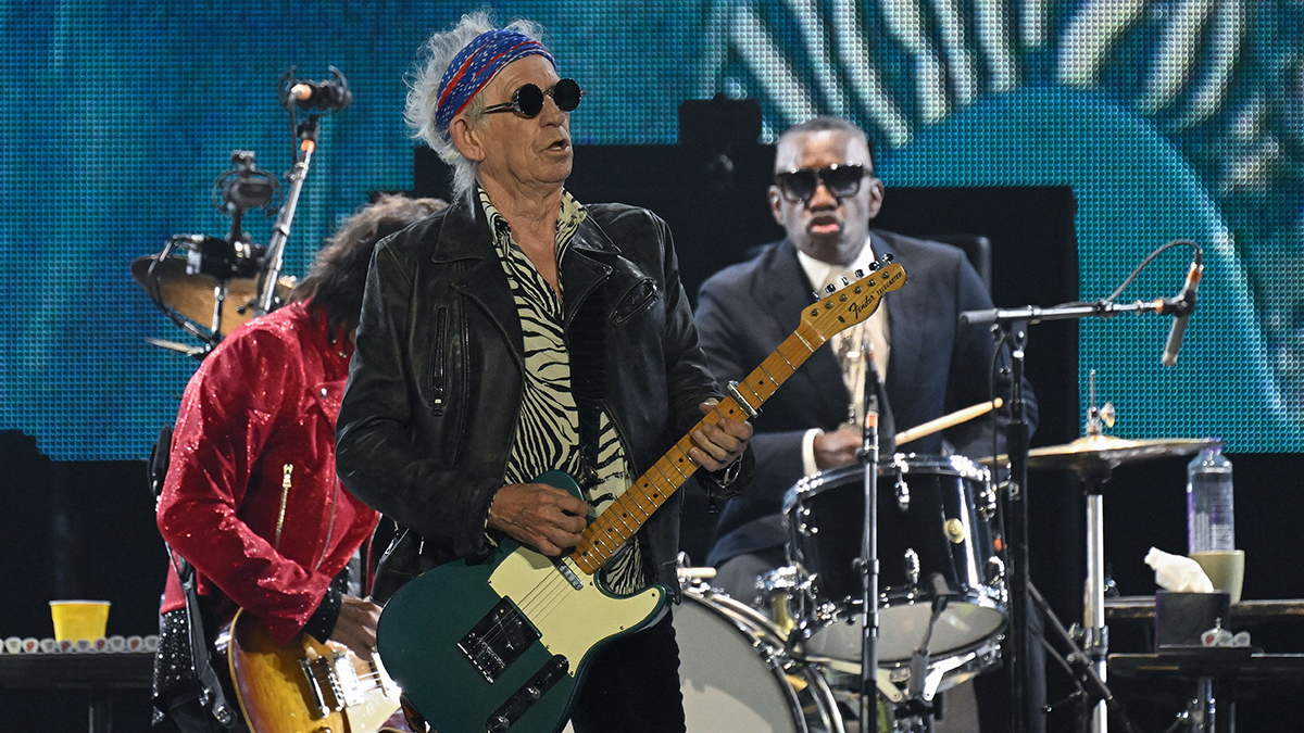 “When I’m like, ‘I can’t quite do that any more,’ the guitar will show me there’s another way”: Keith Richards discusses how arthritis has changed his playing