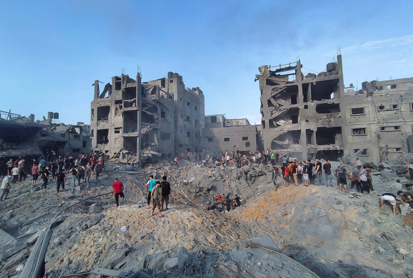 Al Jazeera engineer loses 19 family members in Israeli air raid