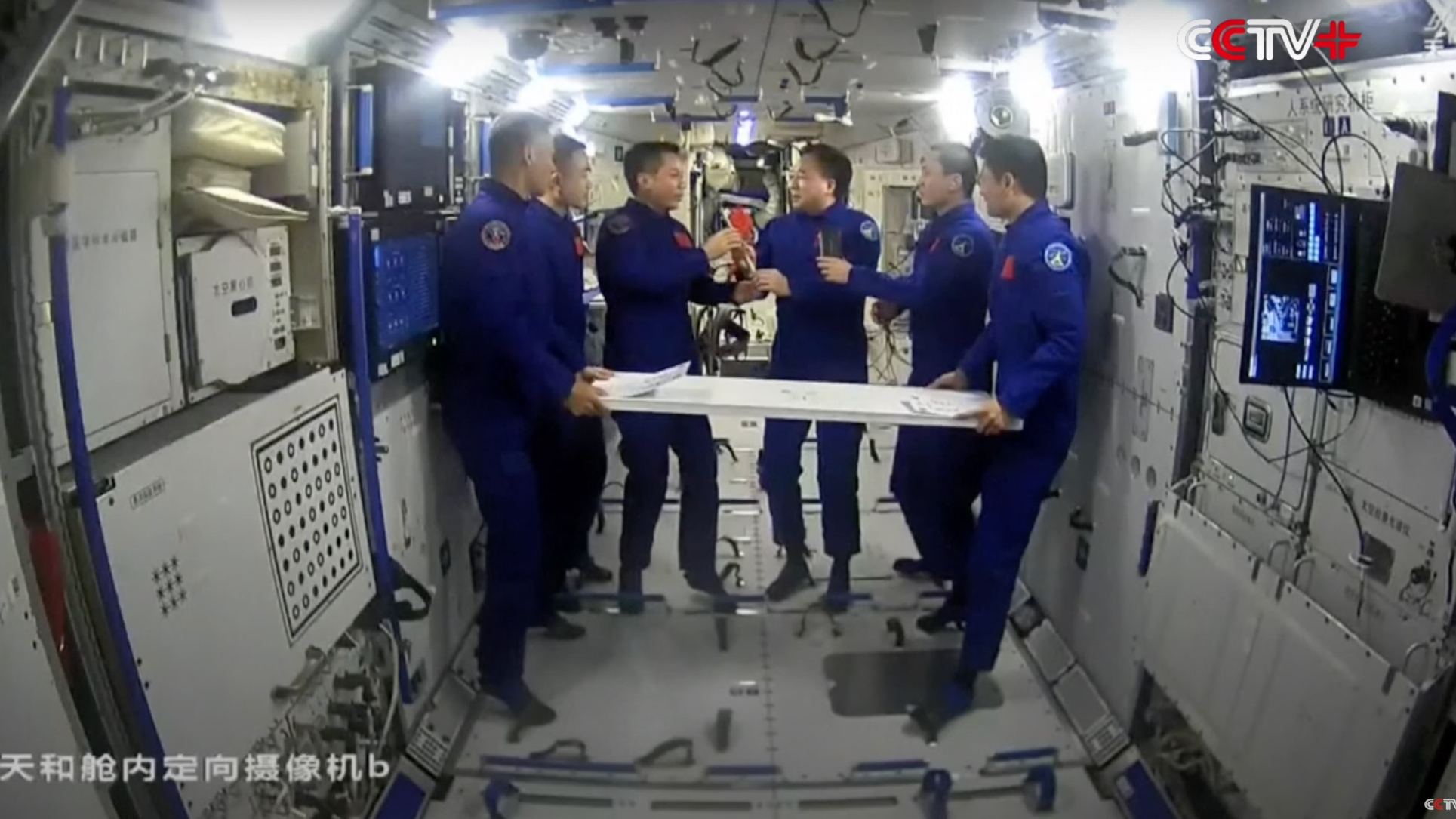 China’s Shenzhou 16 astronauts hand over Tiangong space station to new crew (video)