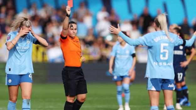 Manchester City v Chelsea: The ‘ridiculous’ red card which affected big match