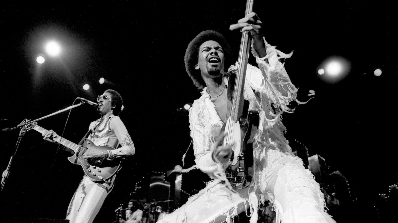 “We had it in about two takes. The funk was there as soon as we hit it”: Watch Louis ‘thunder thumbs’ Johnson slap a classic bass solo on the Brothers Johnson’s Stomp!