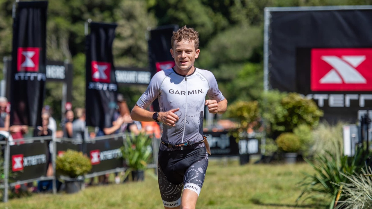 Mechanical issues hamper Javier Gomez as Jack Moody smashes Tauranga Half course record
