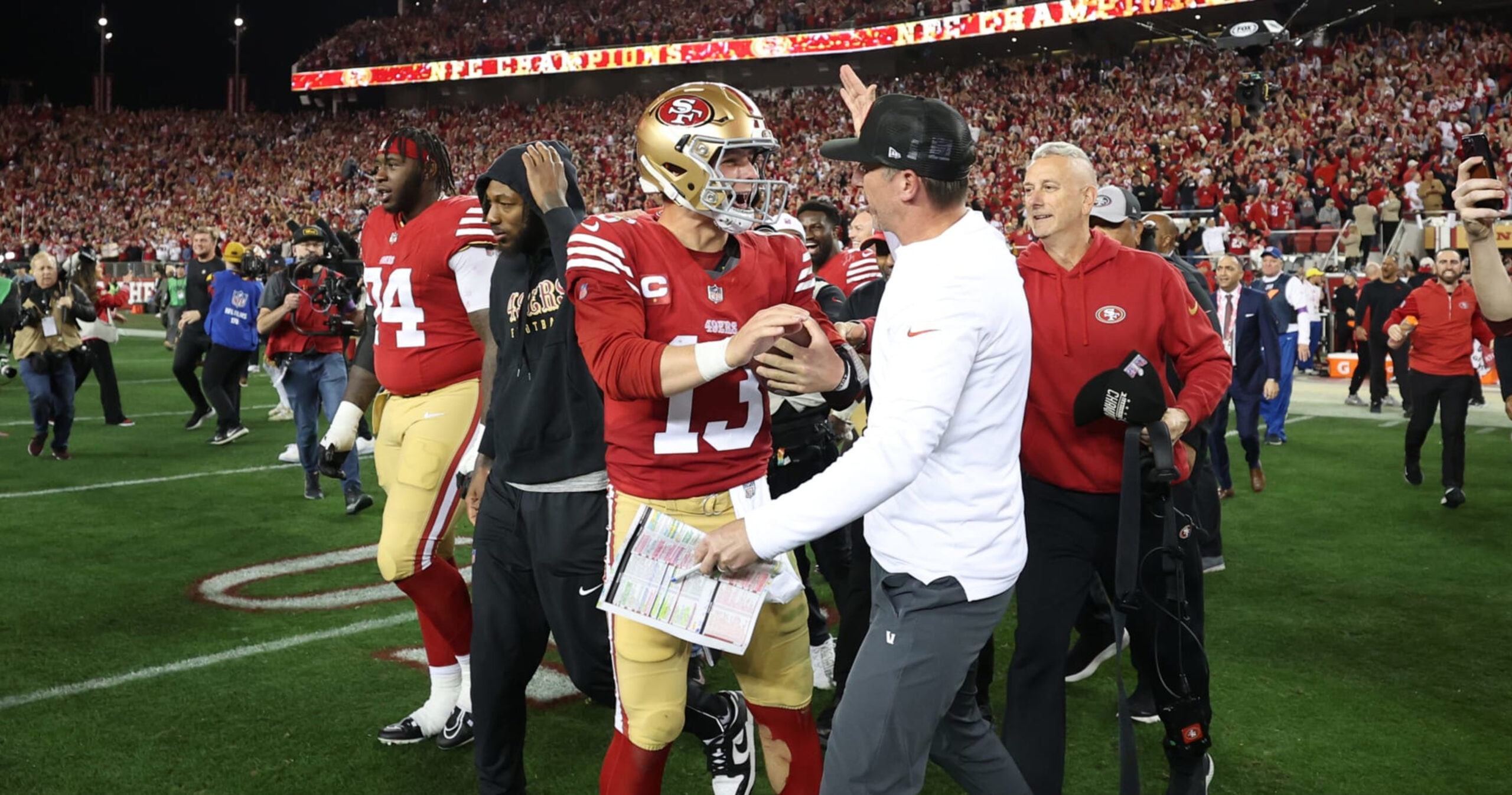 Kyle Shanahan Felt 49ers’ Interest in Tom Brady Was Biggest Compliment to Brock Purdy