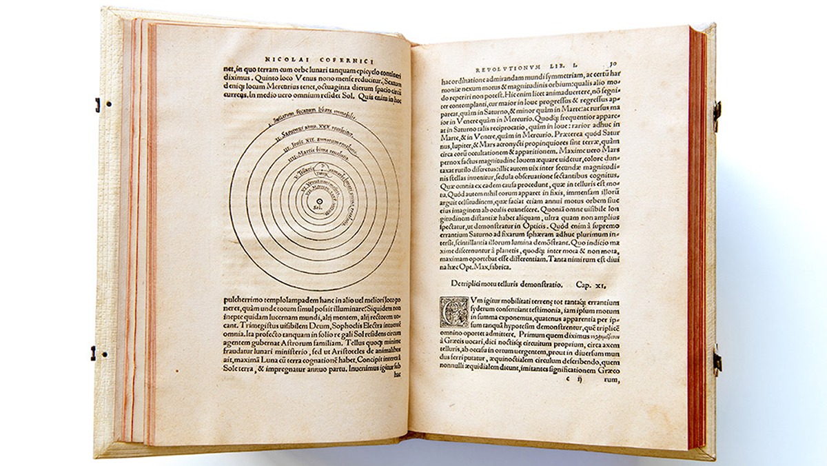 Donated Renaissance-era astronomy book surprises university with hidden text