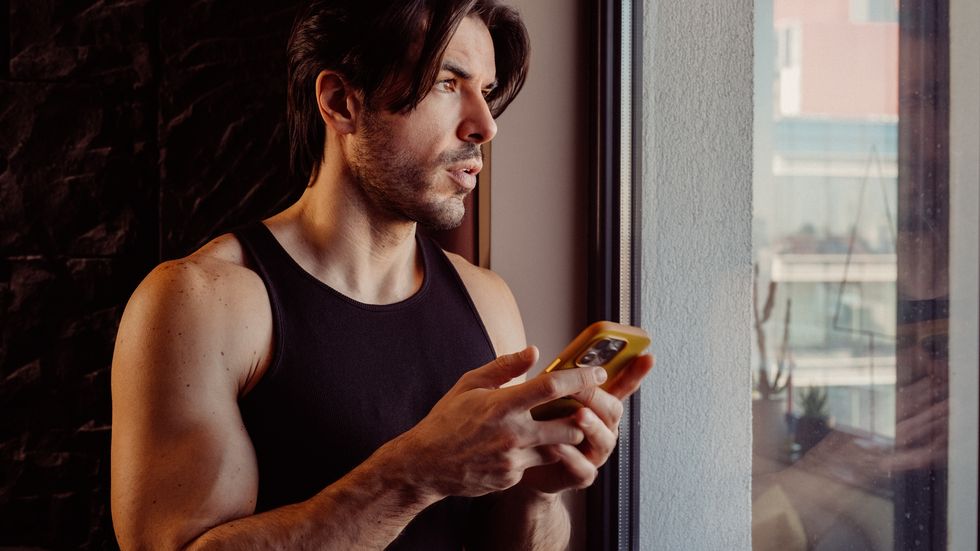 Sexplain It: My Self-Esteem Can’t Take Any More Hookup App Flakes