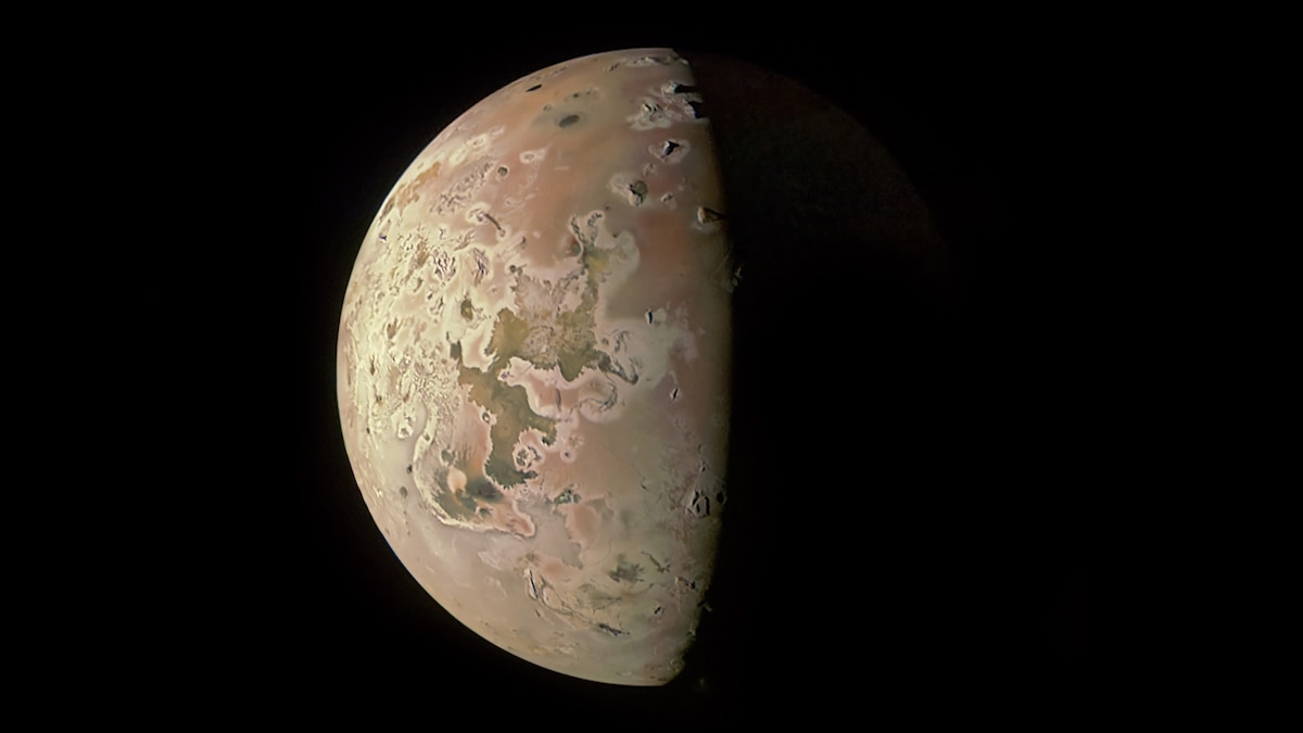 Jupiter’s moon Io is a volcanic hellscape—and has been since the solar system began