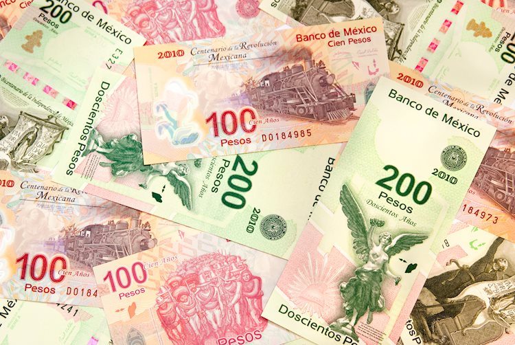 Mexican Peso ascends as markets chew on Fed commentary, eye Banxico meet