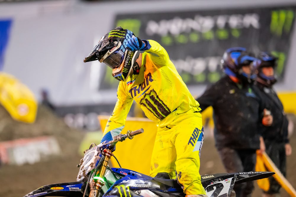 Weege Show: Double Thumbs Down for Webb and Tomac