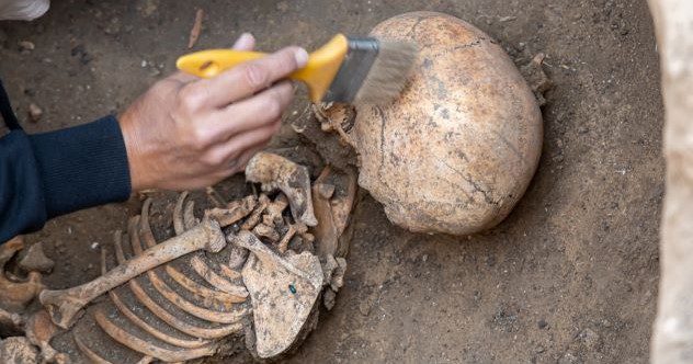 10 Creepy Rituals Hidden in Ancient Burials