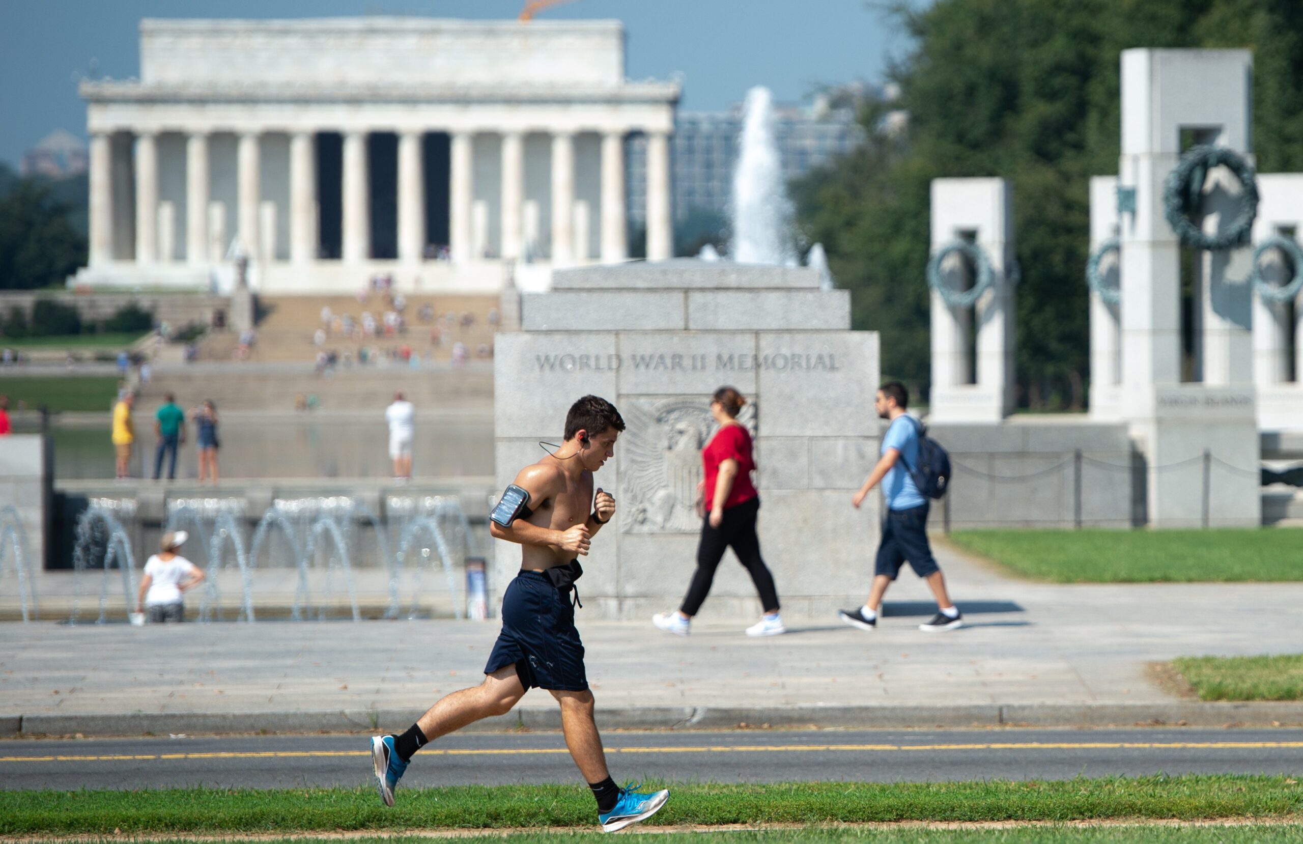 How to Exercise Safely During a Heat Wave